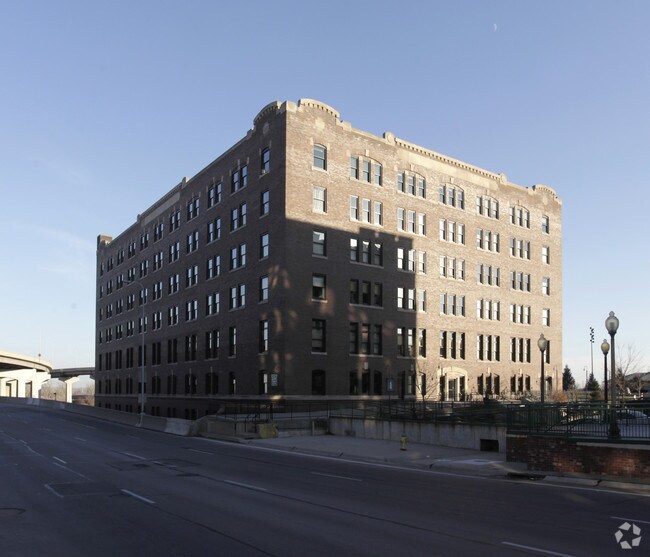 Beebe & Runyan - Beebe & Runyan Apartments