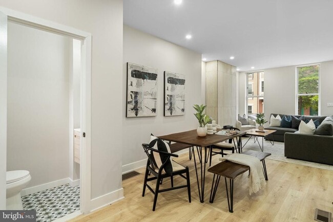 Photo - 648 N 36th St