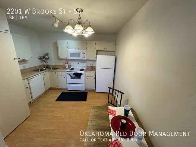 Photo - 2201 W Brooks St Unidad 58