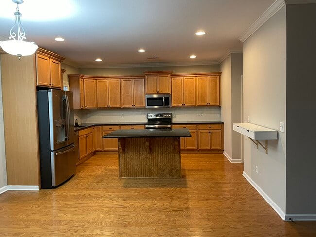 Photo - 7506 Hampstead Hall Dr