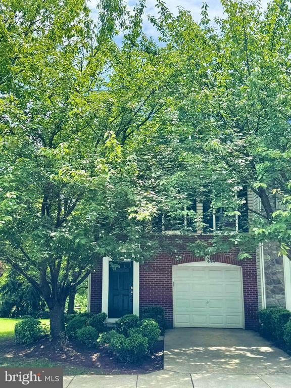 Photo - 124 Hudson Dr Townhome