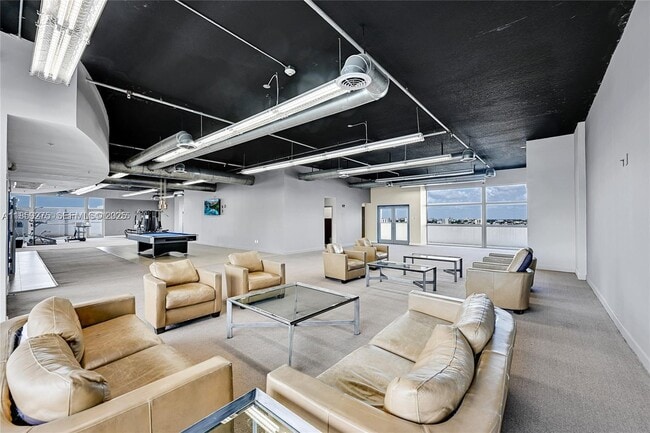 Building Photo - 36 NW 6th Ave Unit 901