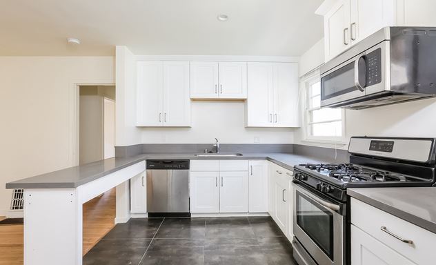 Building Photo - 1031 Ocean Park Blvd Unit 4.1
