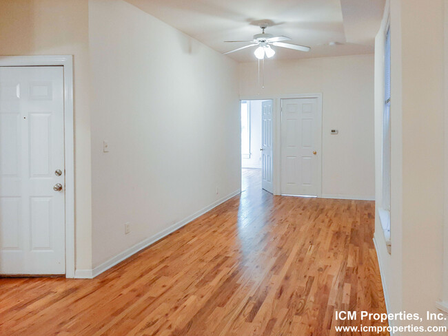 Photo - 2614 N Racine Ave Apartments Unit 2602