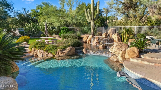 Photo - 8350 E Via Del Sol Dr