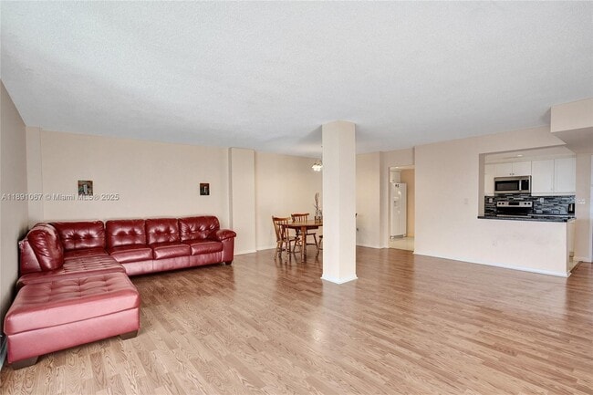 Photo - 1833 S Ocean Dr Unit 906