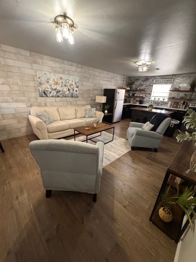 Photo - 1207 W Gore Blvd Unit 15