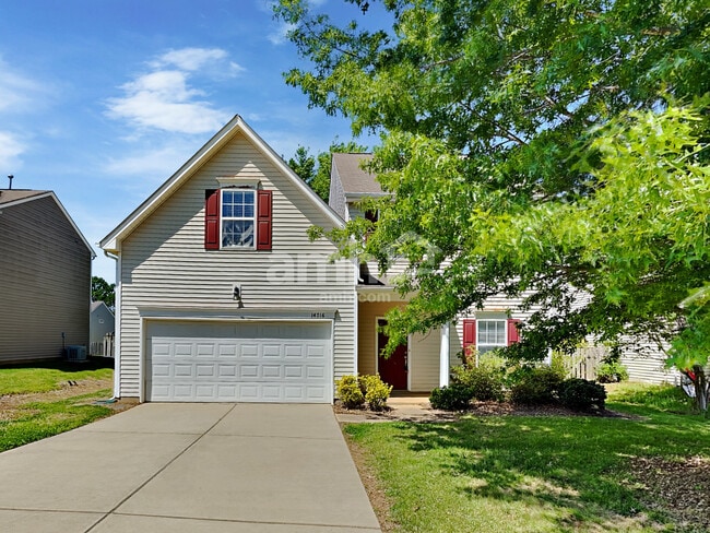 Building Photo - 14716 Castletown House Dr