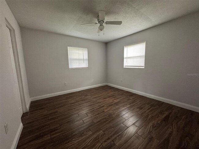 Photo - 505 Varsity St