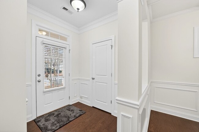 Photo - Newly renovated 5-bedroom house in NORTH GWINNETT cluster in Suwanee