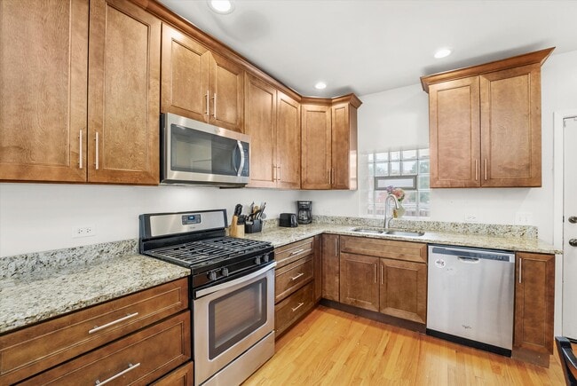 Photo - 624 S Oakley Blvd Unidad 2