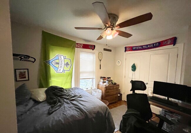 Photo - 800 Parker St Unit 1