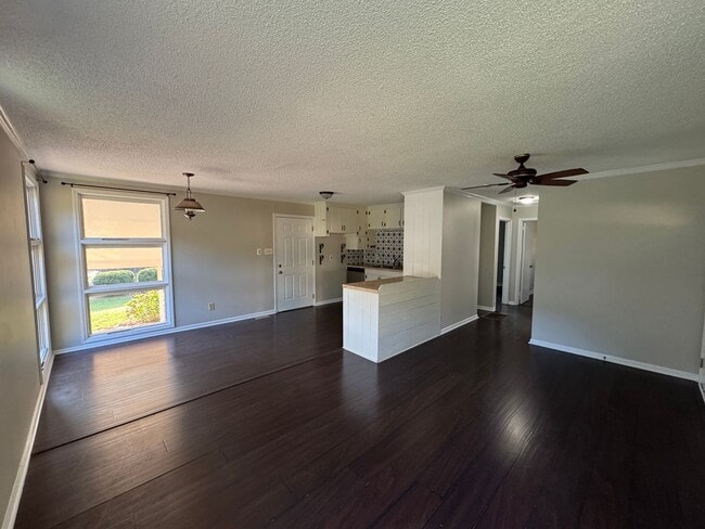 124 Roxie Ln