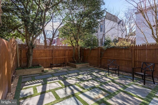 Photo - 3522 P St NW