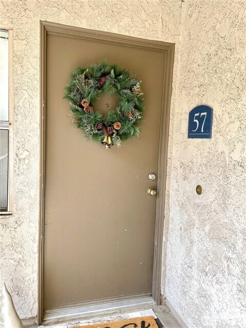 Photo - 2410 N Towne Ave Unidad 57