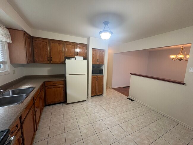 Photo - 3 Plus 1 Semi Detached Home