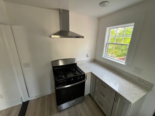 Photo - 93 Seavey St Unit 1