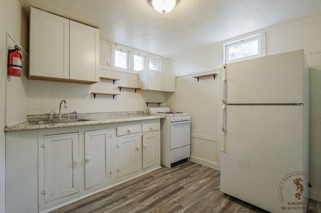 Photo - 1060 Grand Ave