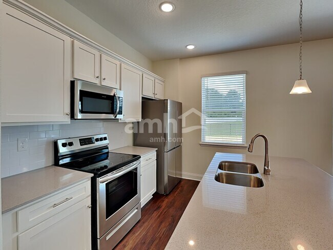 6106 Little Blf Cir
