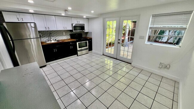 Photo - 48 SW 14th St