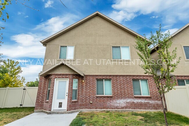Photo - 939 W 175 S