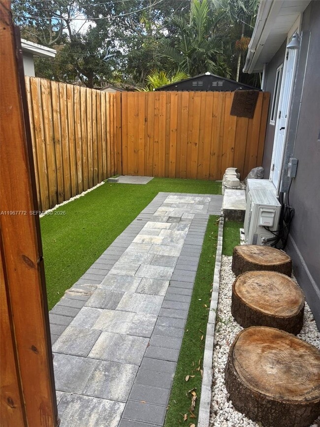 Photo - 80 NE 133rd St Unidad B