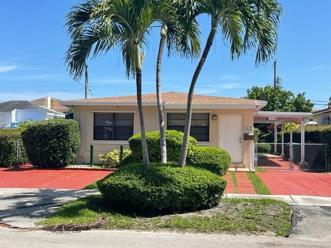 Building Photo - 3442 SW 25th Ter Unit 3442 Rental