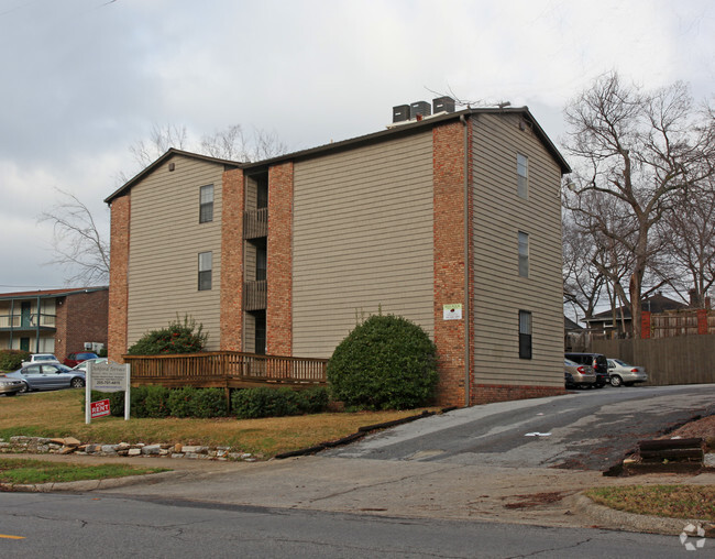 Building Photo - The Ashton Rental