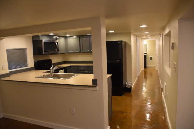 Photo - 8360 Wabash Ave S