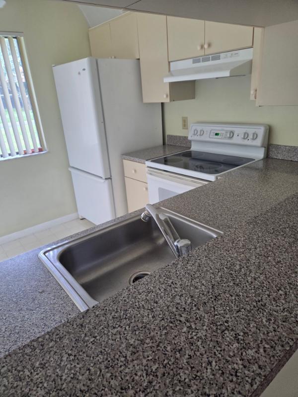 Photo - 3369 Perimeter Dr