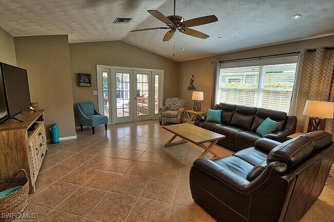Photo - 793 97th Ave N
