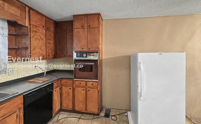 Photo - 7852 Opal Dr Unidad 104