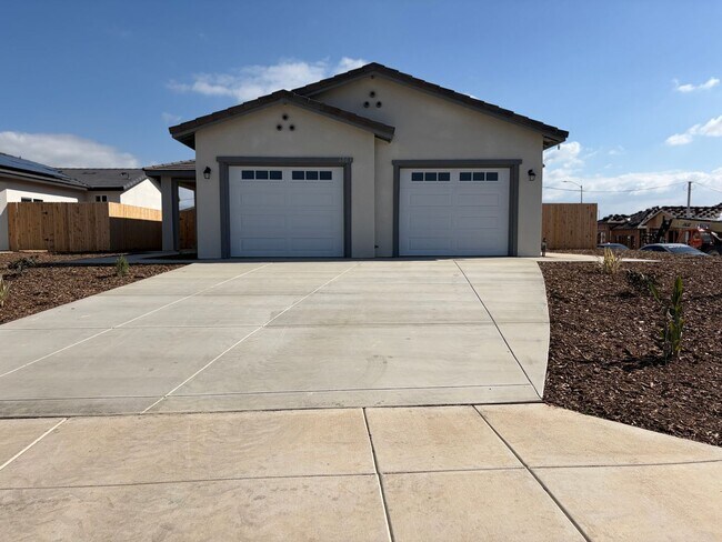 Photo - 6003 Cougar Trl Unit B