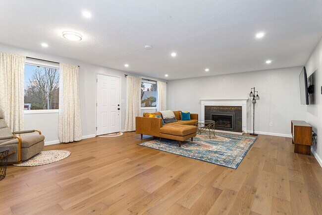 Photo - 12318 SE 67th Ct