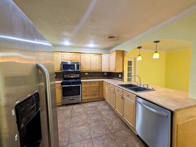 Photo - 2307 McKee Dr