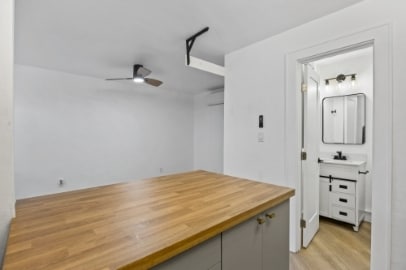 Photo - The Alamo Apartments