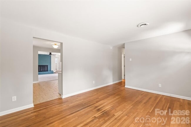 5054 Curtiswood Dr