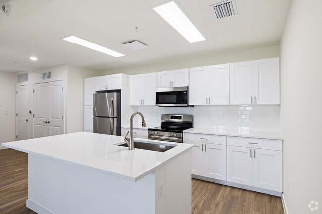 3BR, 2BA - 1,200SF - Kitchen