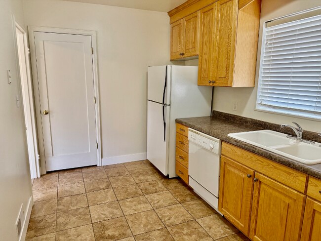 Photo - 2546 S 1700 E