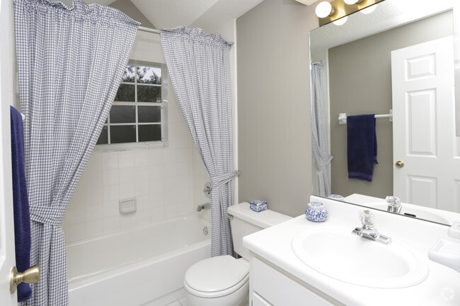 Huntington Lakes Apartments