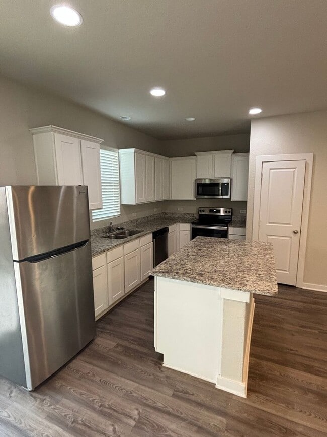 Photo - Luxury Townhome in Stadium Pointe NW San Antonio