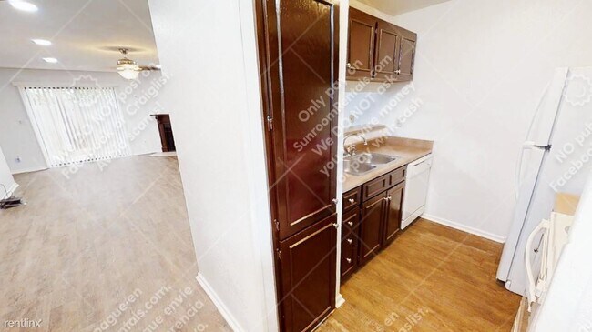 Photo - 2 br, 2.5 bath Condo - 1606 Mill St B B