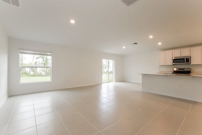 Photo - 1370 Inkberry Cir House