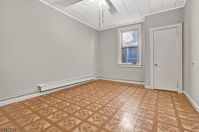 2 Columbus Pl Unit 2R