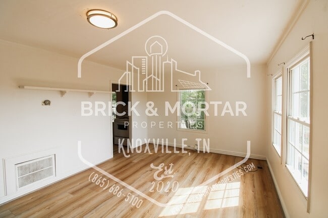 Photo - 2417 Fillmore Ave