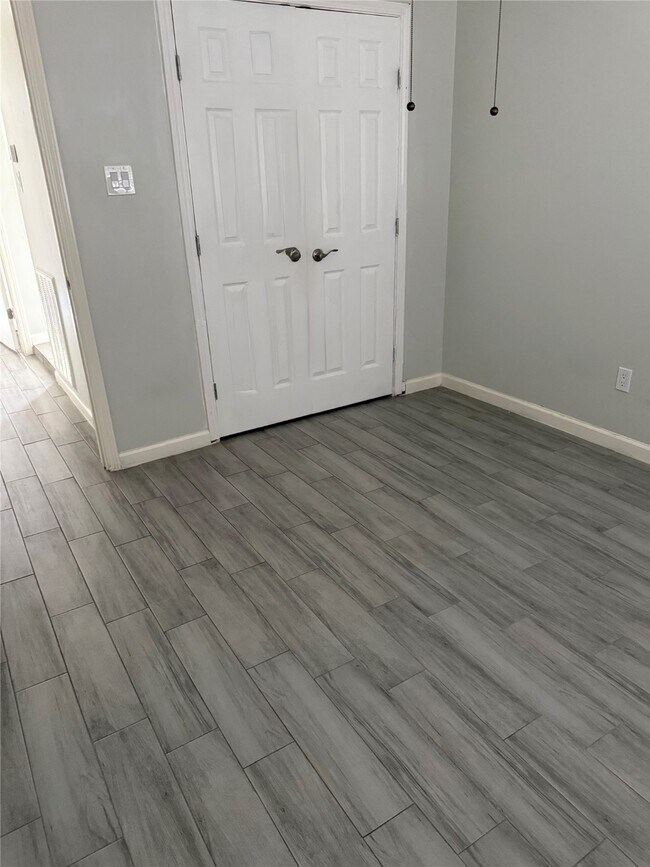 Photo - 4514 Wee Laddie Ln