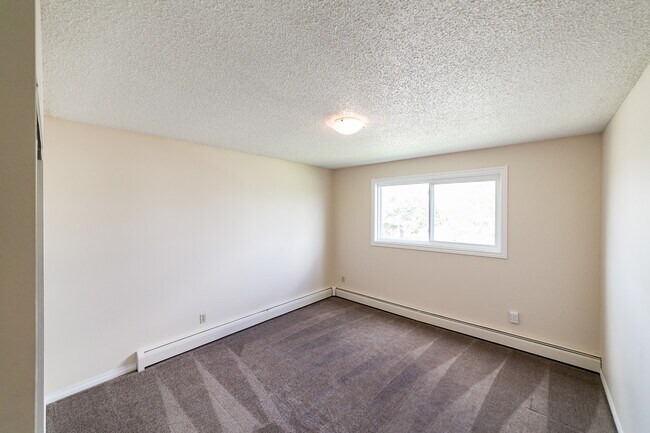 Photo - Sandstone Pointe