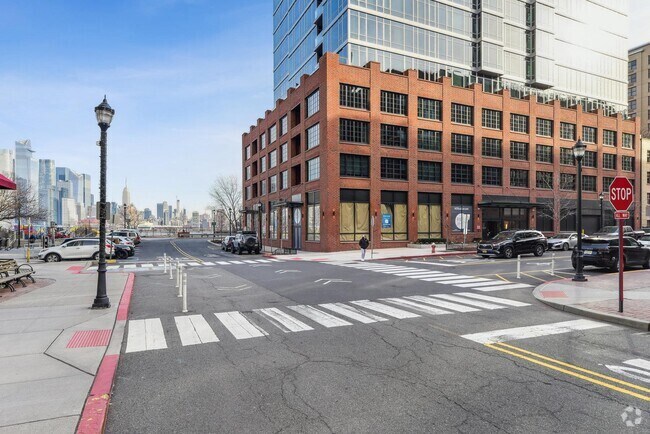 Building Photo - 1425 Hudson St Unit 11A Rental