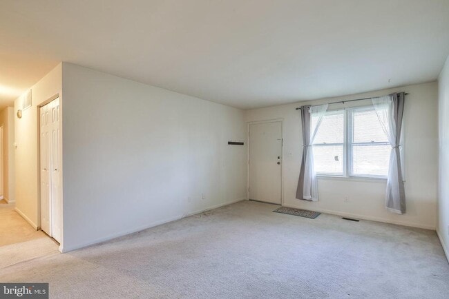 Photo - 3418 Coventry Ct Dr