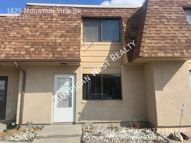 Building Photo - 1825 Mountain View Dr